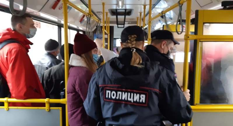 Перцовый баллончик и сломанный нос: кондукторы Казани больше не чувствуют себя в безопасности
