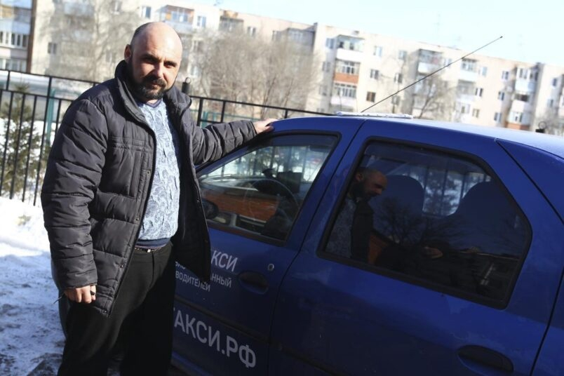 Мужчина, который отрицал праздники 8 Марта и 23 Февраля, объявил войну СМИ