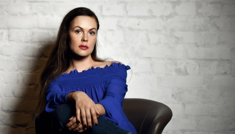 Екатерина Андреева поделилась честным кадром без макияжа и фильтров