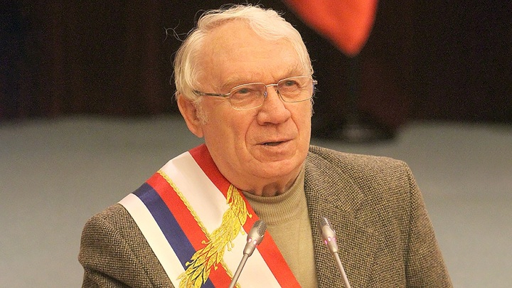 На 83-м году жизни скончался олимпийский чемпион по фехтованию Шаров