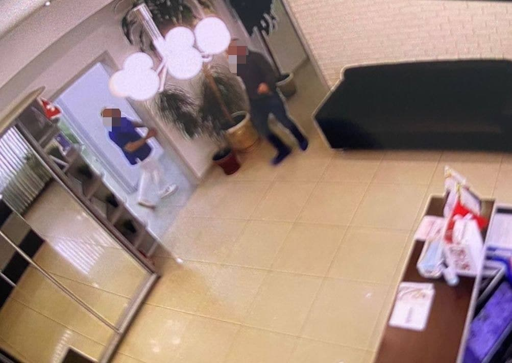 Напавший на стоматолога с ножом пациент оказался известным продюсером