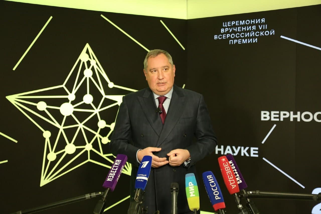 Главу «Роскосмоса» Рогозина допросили по делу обвиняемого в госизмене Сафронова