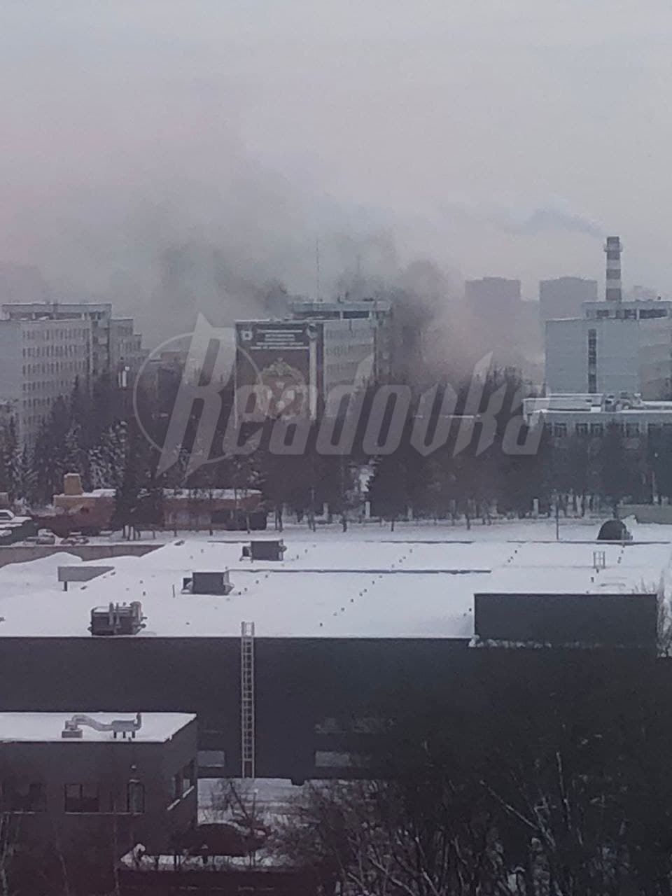В Новой Москве горит казарма воинской части