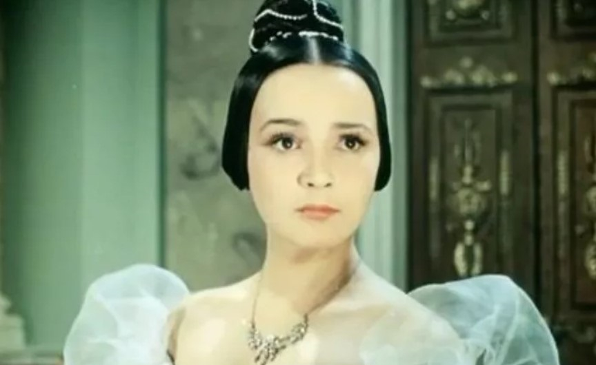 Большие потери года: 5 отечественных актеров и актрис, которые ушли из жизни в 2021 году
