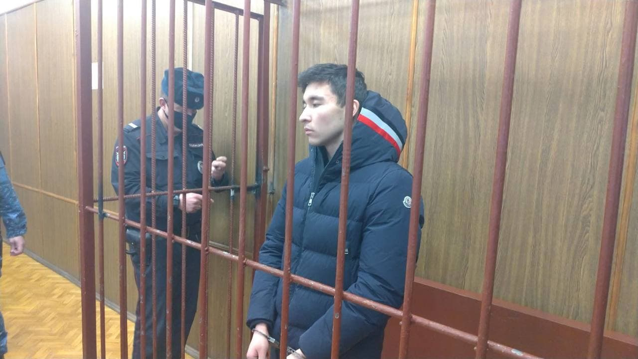 Суд арестовал одного из подозреваемых в избиении олимпийского чемпиона Соловьева в центре Москвы