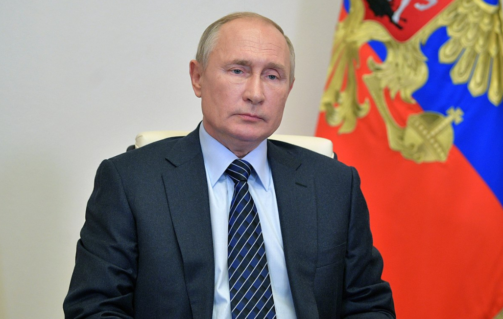 Путин подписал закон о премировании чиновников за «добросовестное исполнение обязанностей»