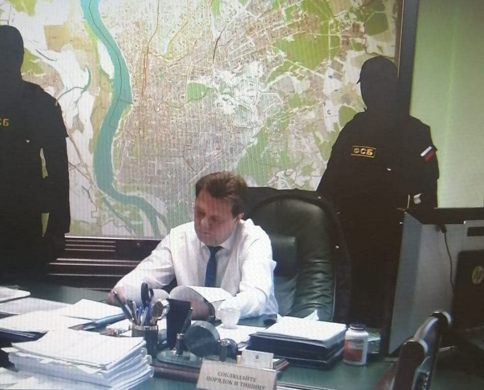 Суд отправил в колонию на 2 года мэра Томска Ивана Кляйна 