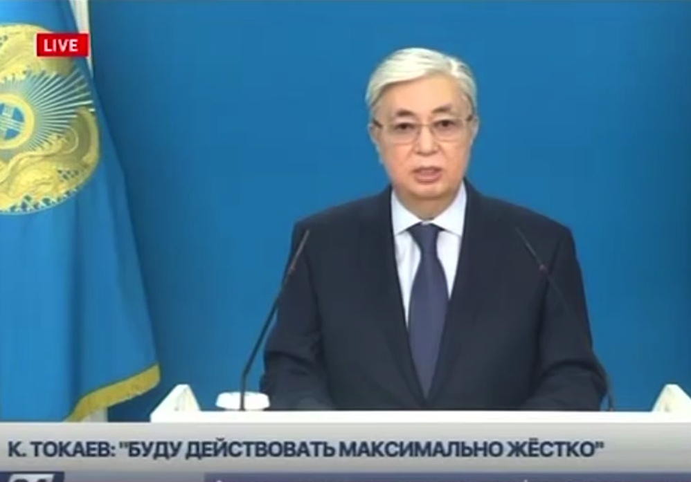 Назарбаев уходит в отставку