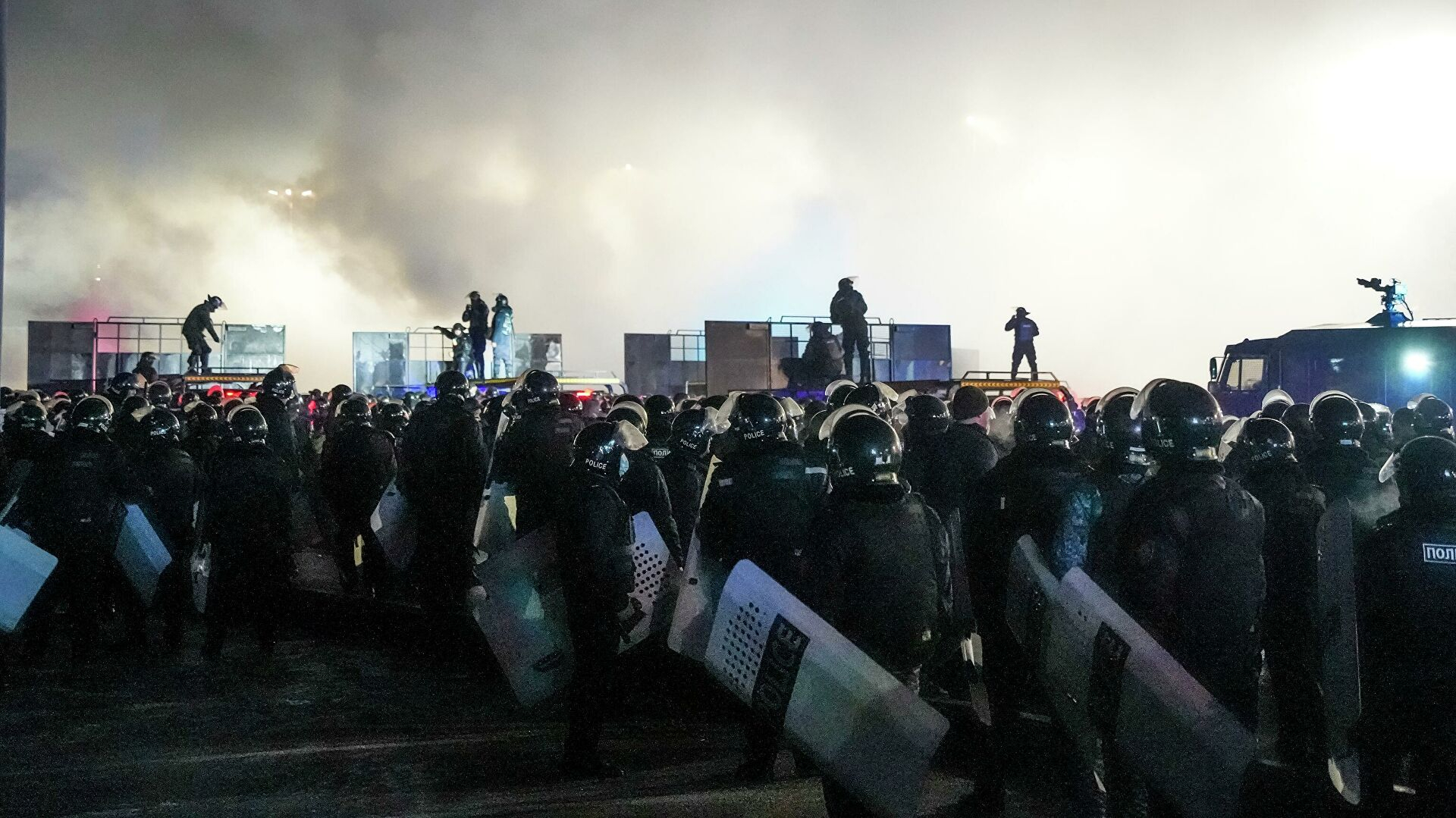 Стало известно, сколько погибло силовиков в ходе протестов в Казахстане