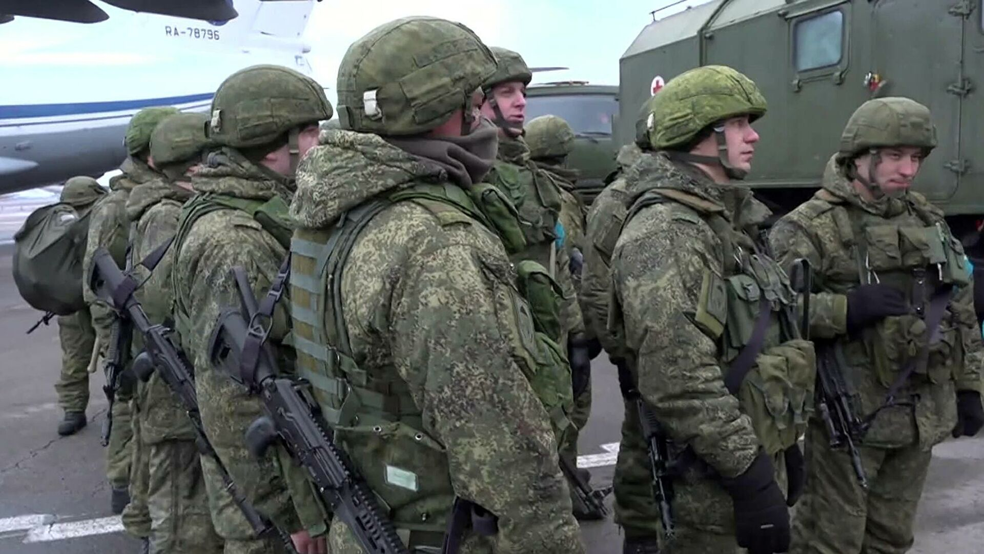 Шойгу: ОДКБ останется в Казахстане до полной стабилизации в республике