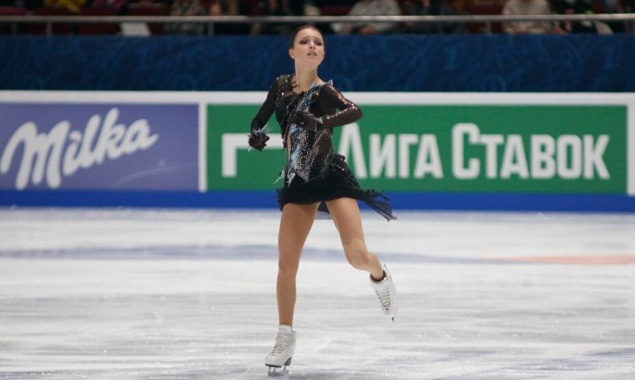 Камила Валиева стала чемпионкой Европы по фигурному катанию