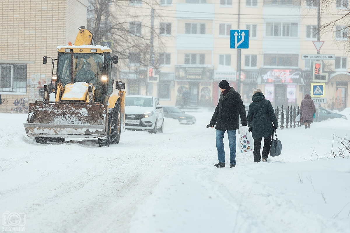 ГОСТом запрещается формировать снежные валы на тротуарах и мостовых сооружениях