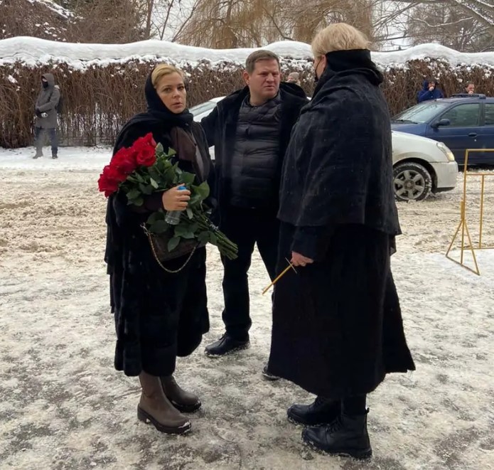 Ирина Пегова пришла проститься с Иваном Рудаковым
