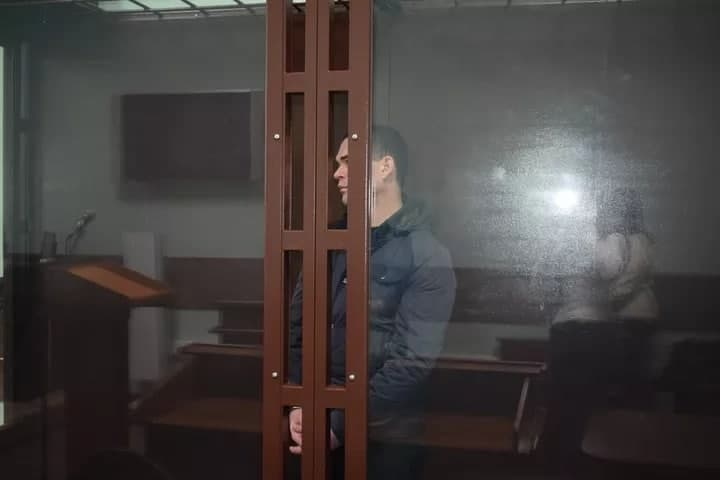 Пьяный саратовец из-за девушки 585 раз ударил приятеля ножом
