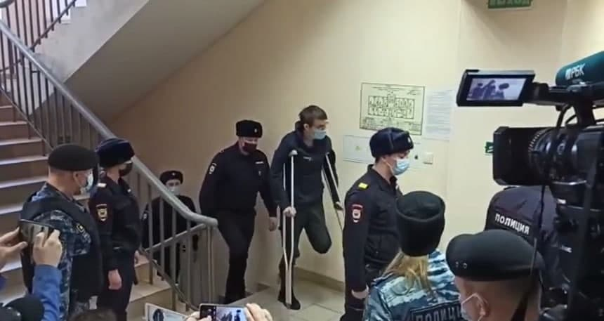 «Пермскому стрелку» Тимуру Бекмансурову продлили арест