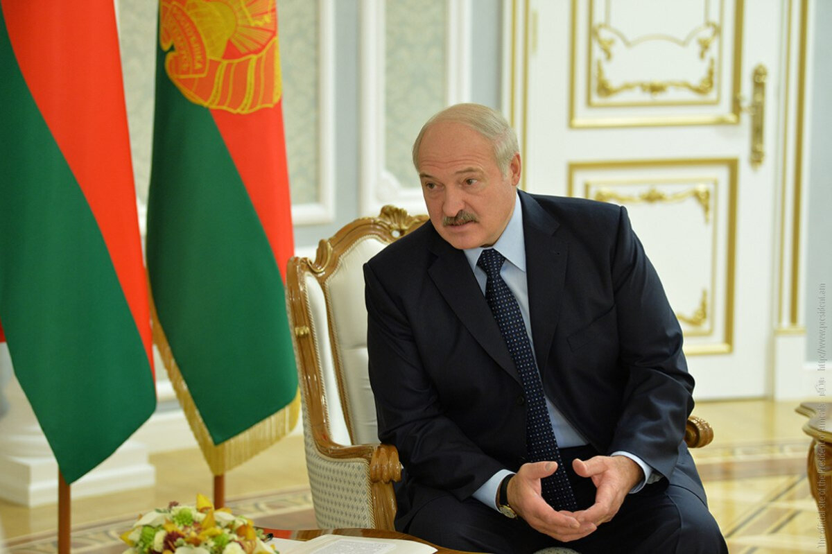 Лукашенко допустил возможность признания ДНР и ЛНР