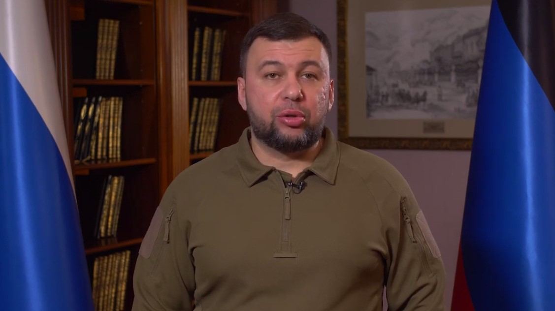 Глава ДНР Денис Пушилин объявил о начале массовой эвакуации граждан в Россию