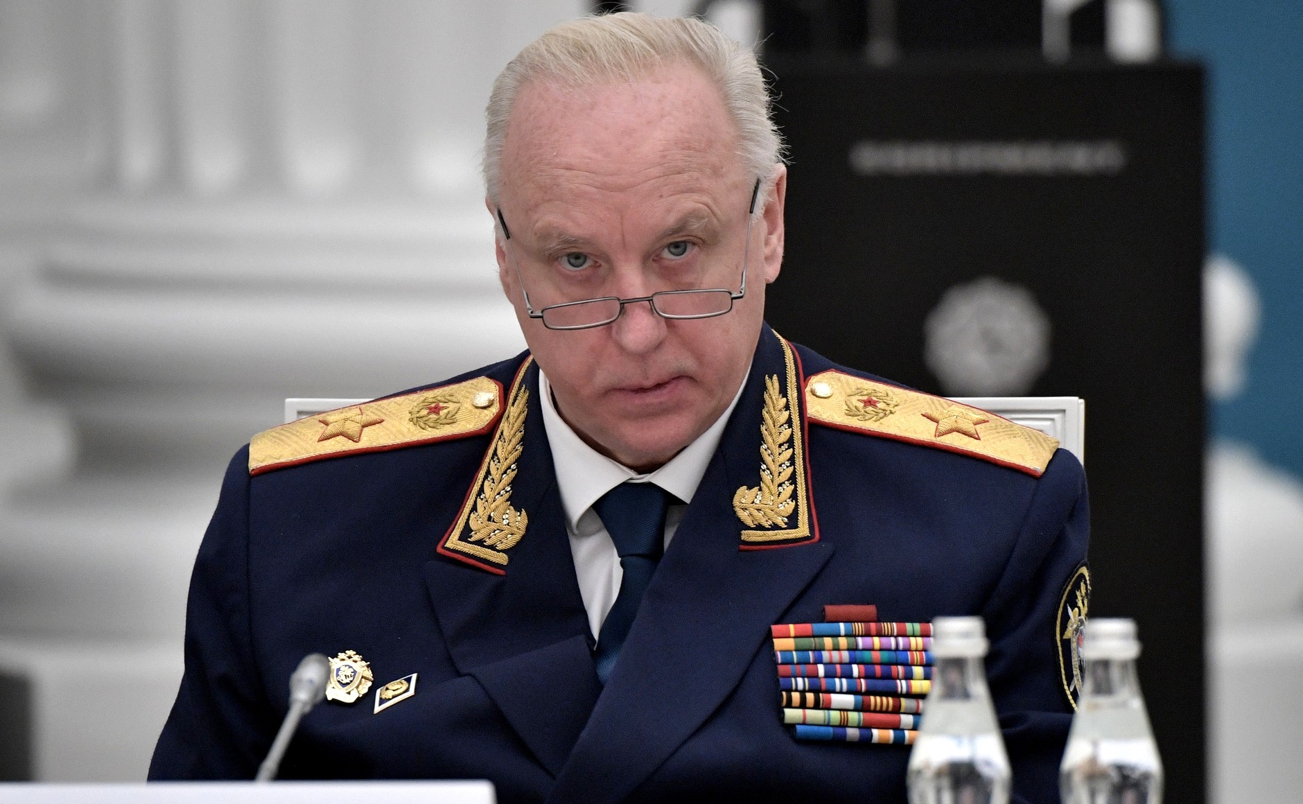 Глава СКР поручил возбудить уголовное дело по факту и двух мирных жителей в ЛНР
