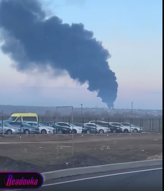 В Херсоне также горит военный аэродром