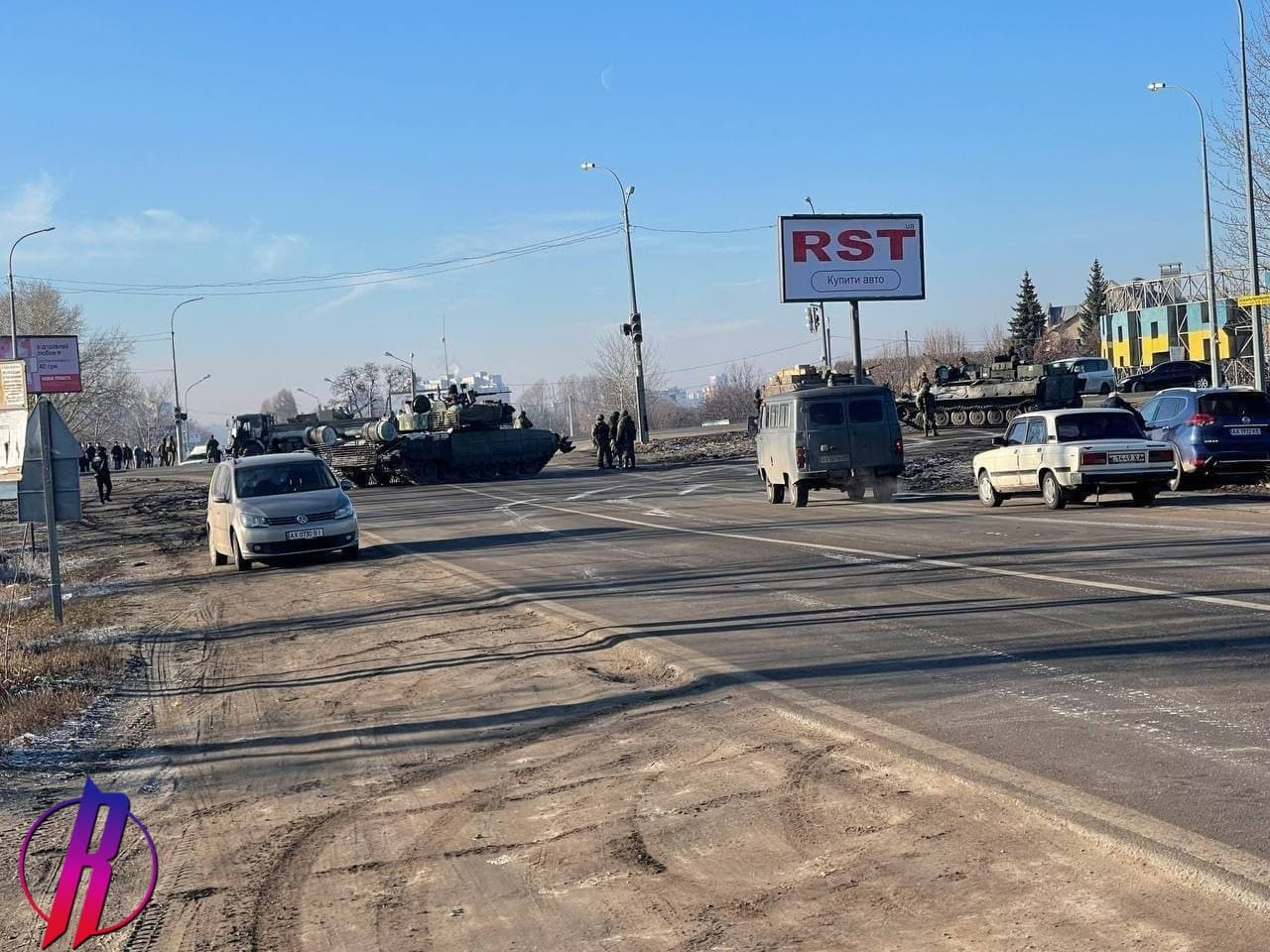 Появились видео, подтверждающие нахождение российских войск под Харьковом