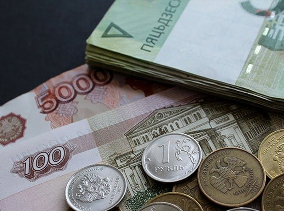 Национальный банк Украины запретил валютные операции с российскими и белорусскими рублями