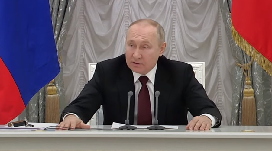 Путин призвал ВСУ отречься от «шайки наркоманов и неонацистов, взявших в заложники весь украинский народ»