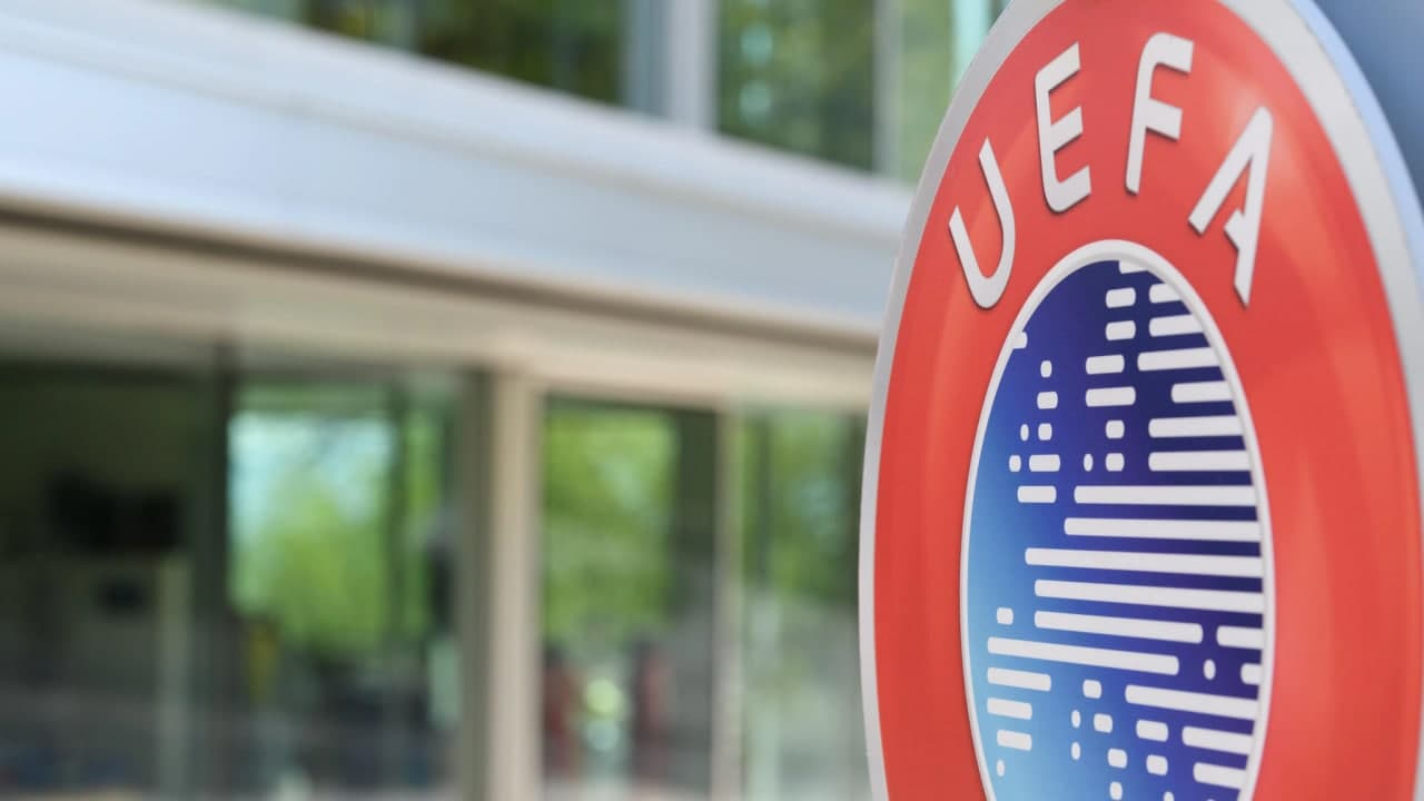 ФИФА и УЕФА отстранили Россию от всех соревнований
