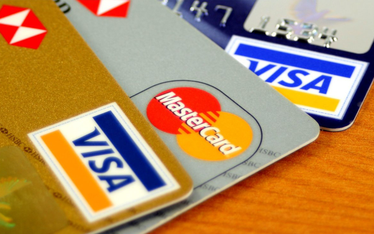 Некоторые российские банки не смогут выдавать карты Visa и Mastercard