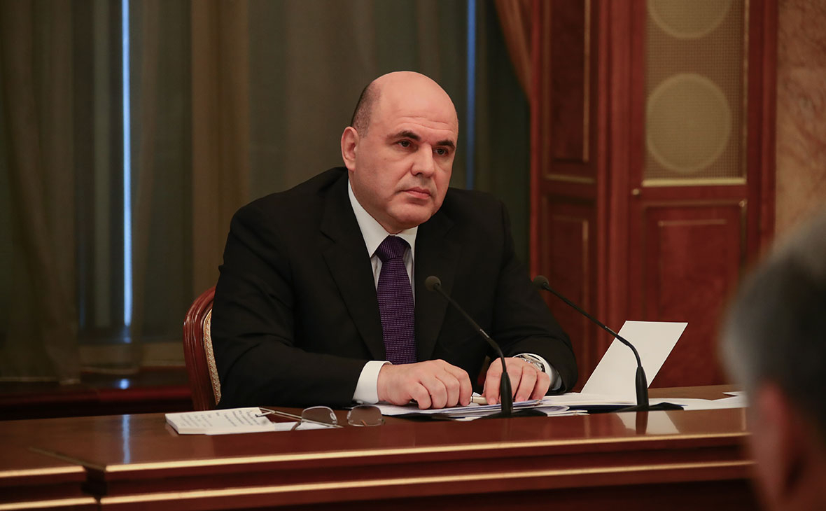 В правительстве РФ объявили, что работа по противодействию санкциями переводится в режим оперативного штаба