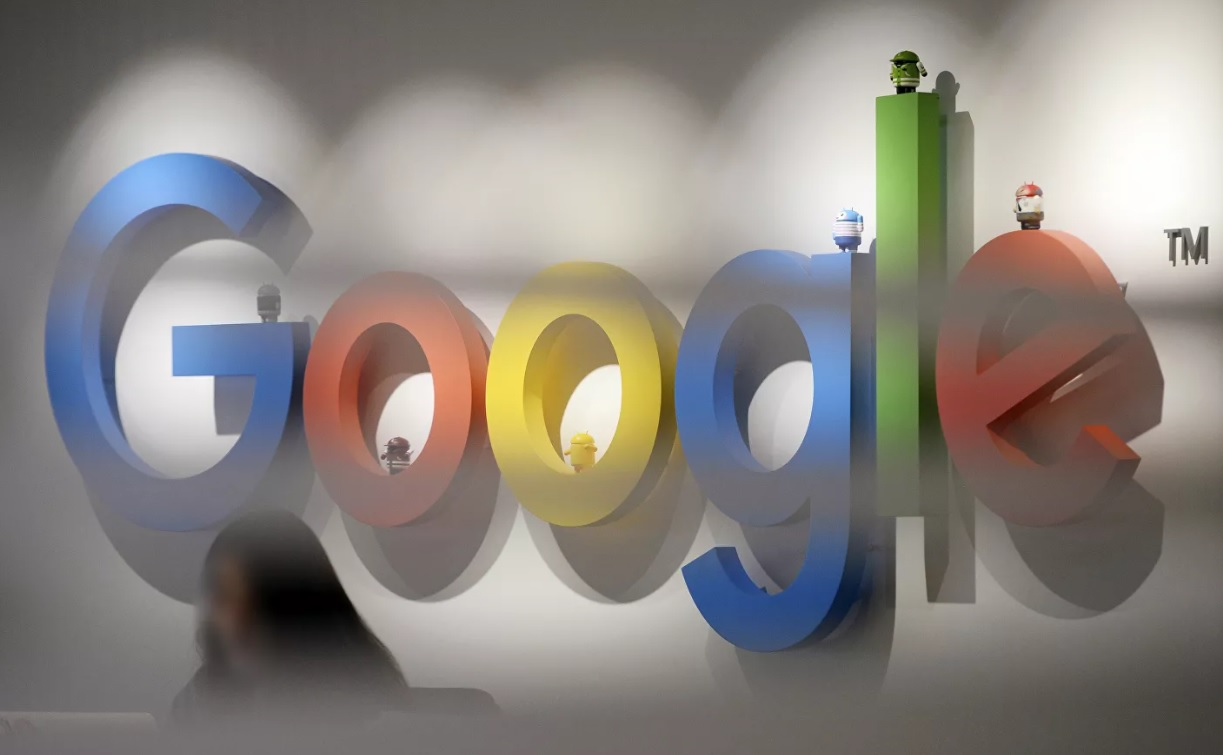 Роскомнадзор потребовал от Google прекратить распространение ложных рекламных сообщений на территории России