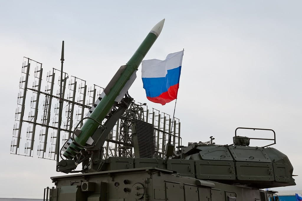 Госдума единогласно приняла во втором и третьем чтениях поправки о наказании за фейки о ВС РФ