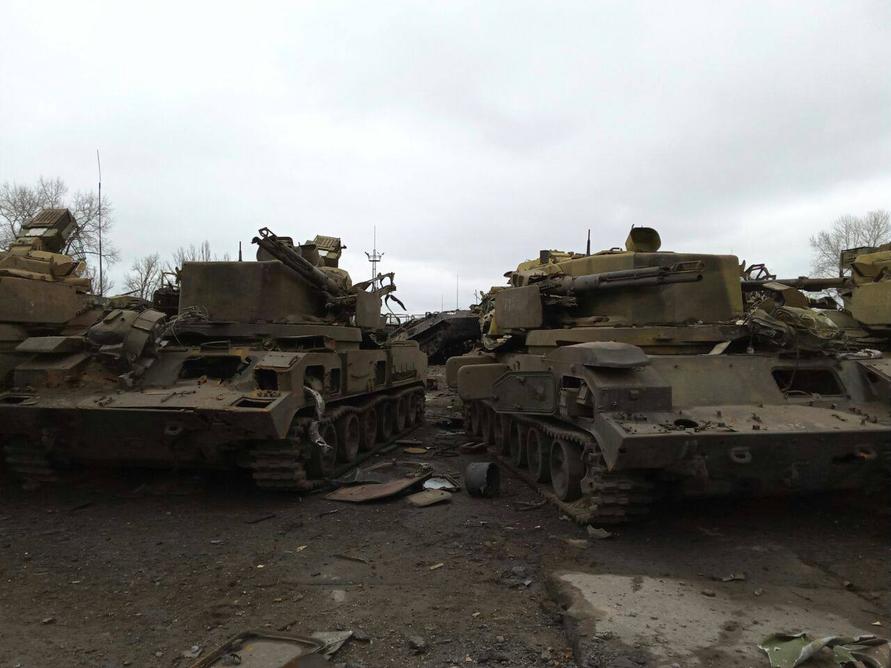 Российские войска прорвали оборону украинских военных в городе Изюм в Харьковской области