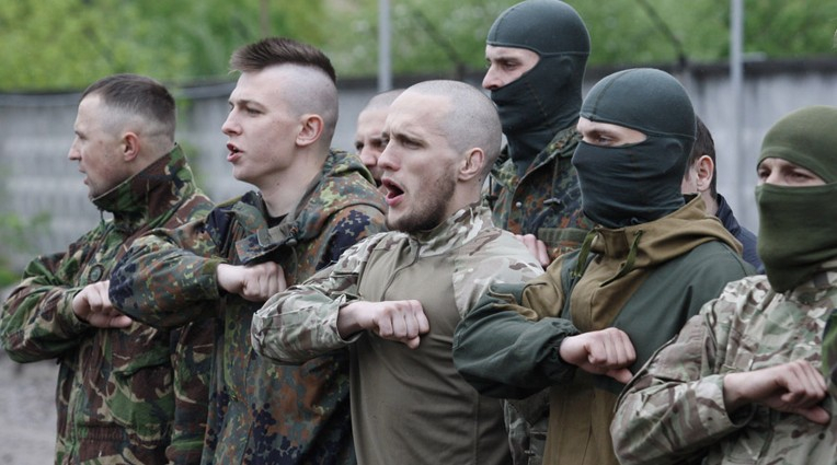Батальоны «Азов» и «Айдар»: от «революционной романтики» к насилию, «нацистским перформансам», ОПГ….и выходу из-под контроля