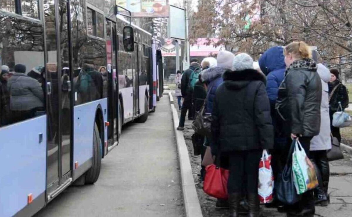 Вице-премьер Украины Ирина Верещук заявила, что на отрезке Мариуполь-Запорожье заработал гуманитарный коридор