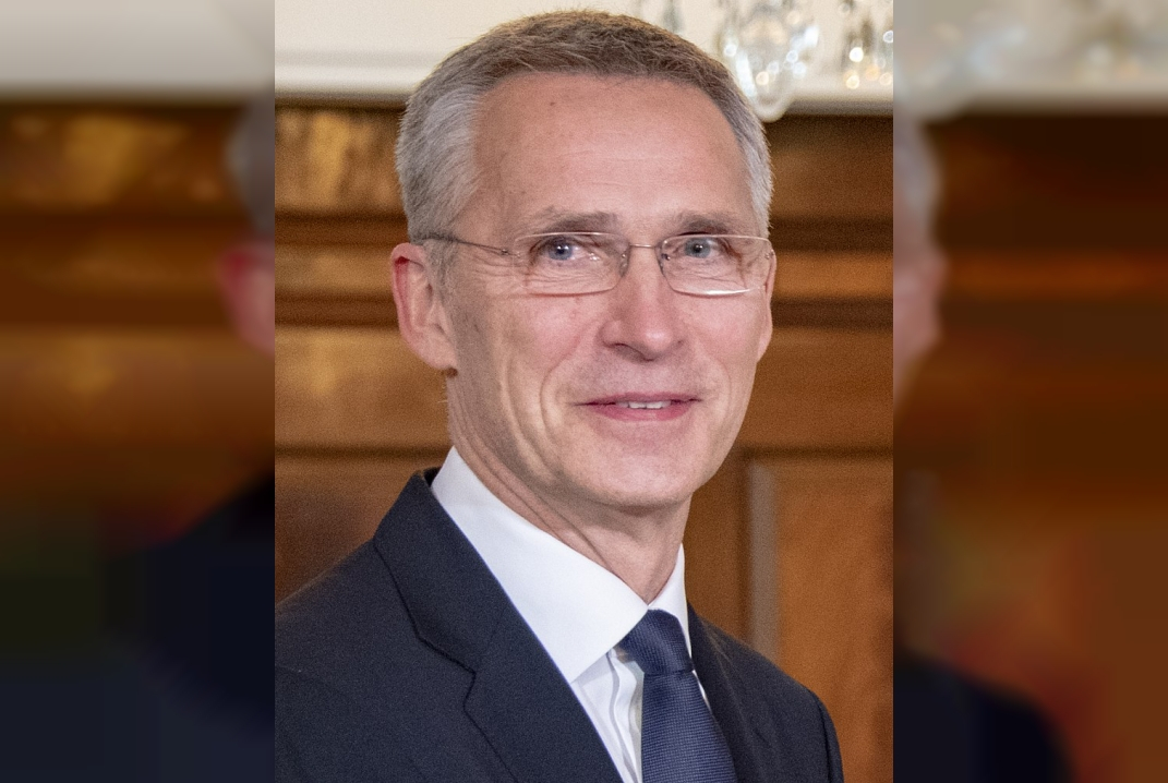Генсек НАТО предостерег РФ от нападения на линии снабжения Украины