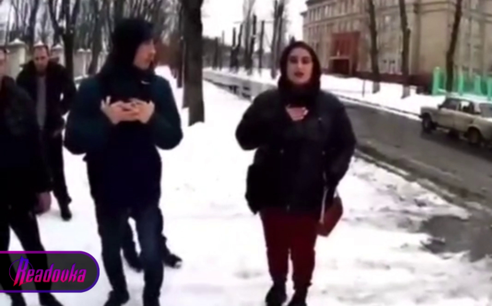 «Уберите в поле пушки!»: жители Харькова требуют от ВСУ убрать технику от школ