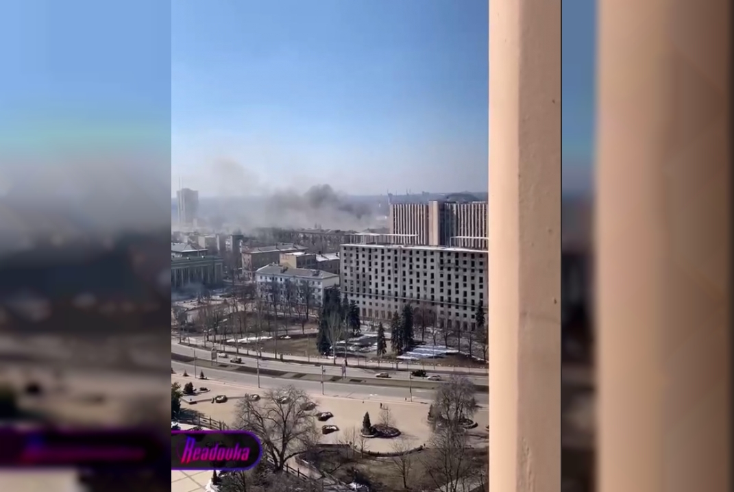 В центре Донецка рядом с Домом Правительства сбили украинскую ракету