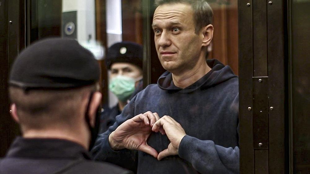 Гособвинение запросило 13 лет колонии для Навального