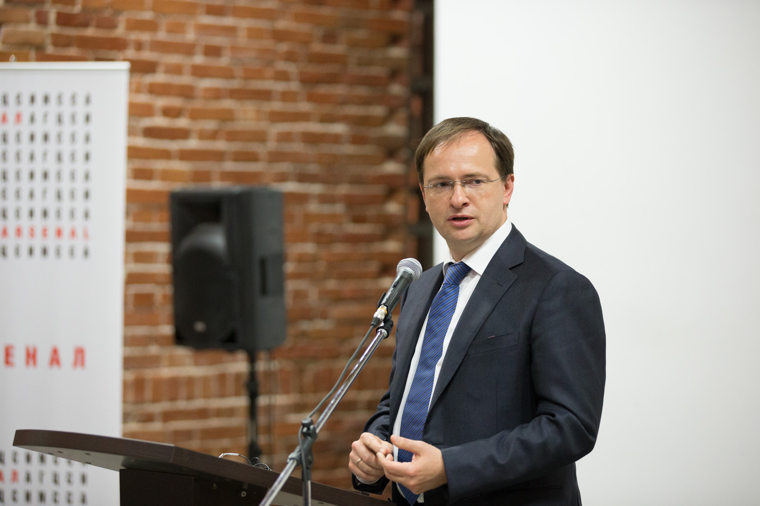 Мединский: «Москва и Киев максимально сблизили позиции по теме нейтрального статуса Украины»