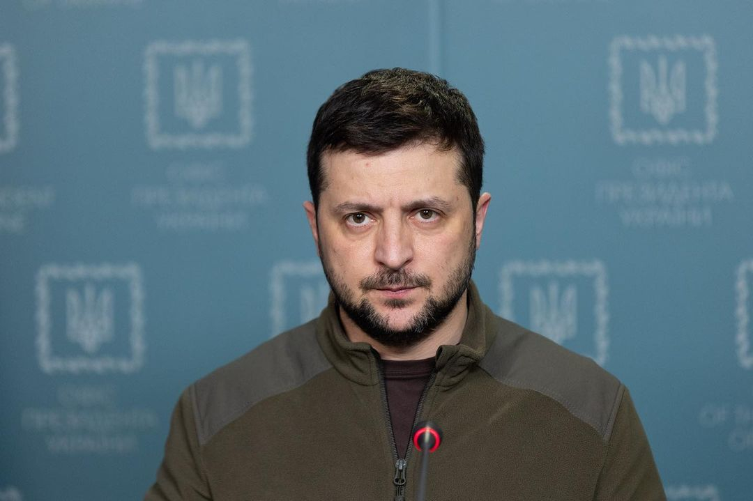Зеленский объявил о запрете деятельности ряда украинских политических партий