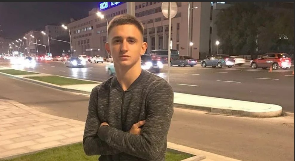 «Разбились в Дубае»: блогер Миша Литвин и его спутница попали в серьезную аварию