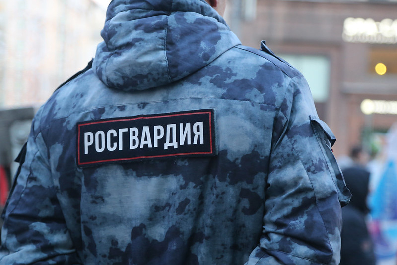 В Красноярске задержана девушка, устроившая стрельбу в детском саду