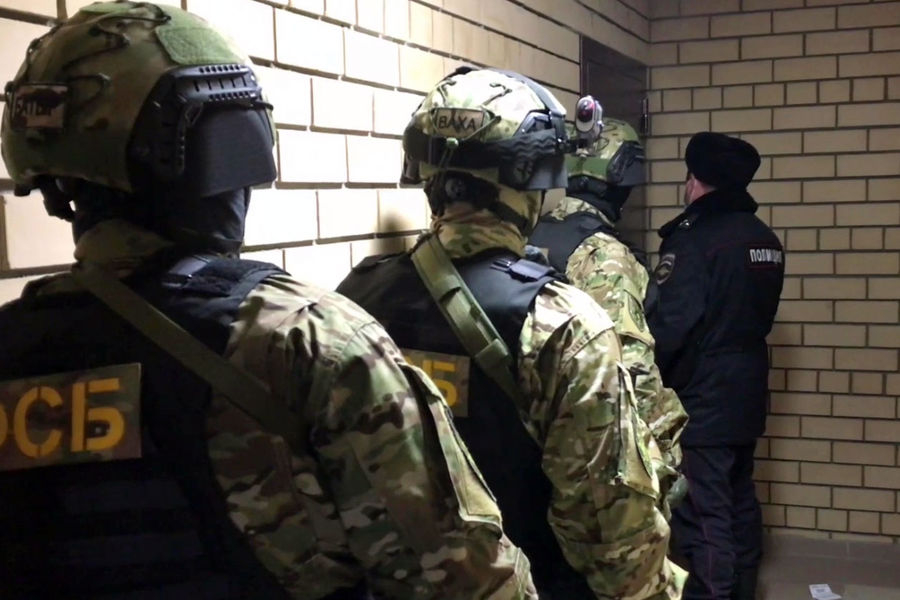 ФСБ РФ задержали 60 сторонников украинской неонацистской молодежной группировки «МКУ» в 23 регионах России