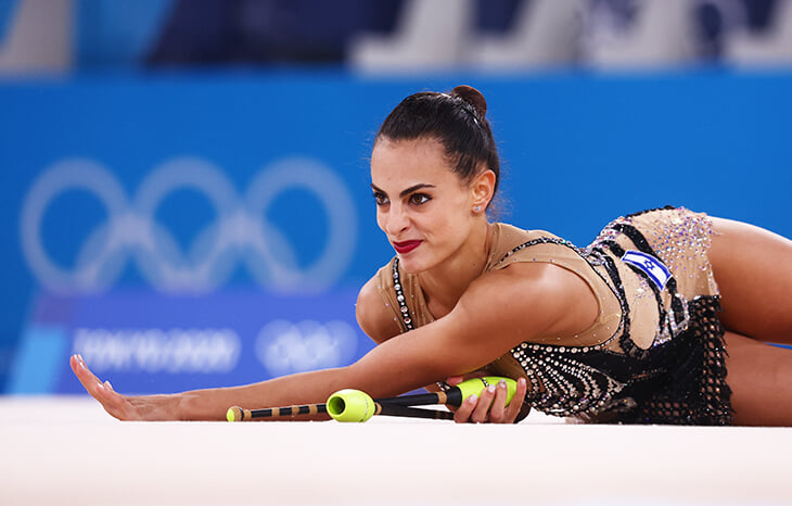 Израильская гимнастка, олимпийская чемпионка Линой Ашрам завершила карьеру
