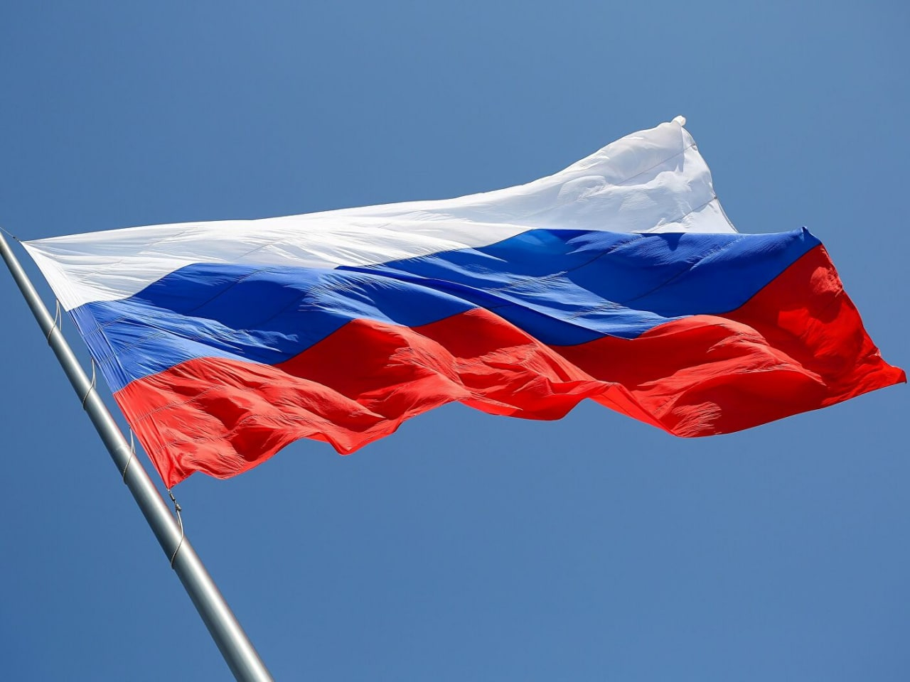 Не спускать флаг: чем опасны отступления на Украине