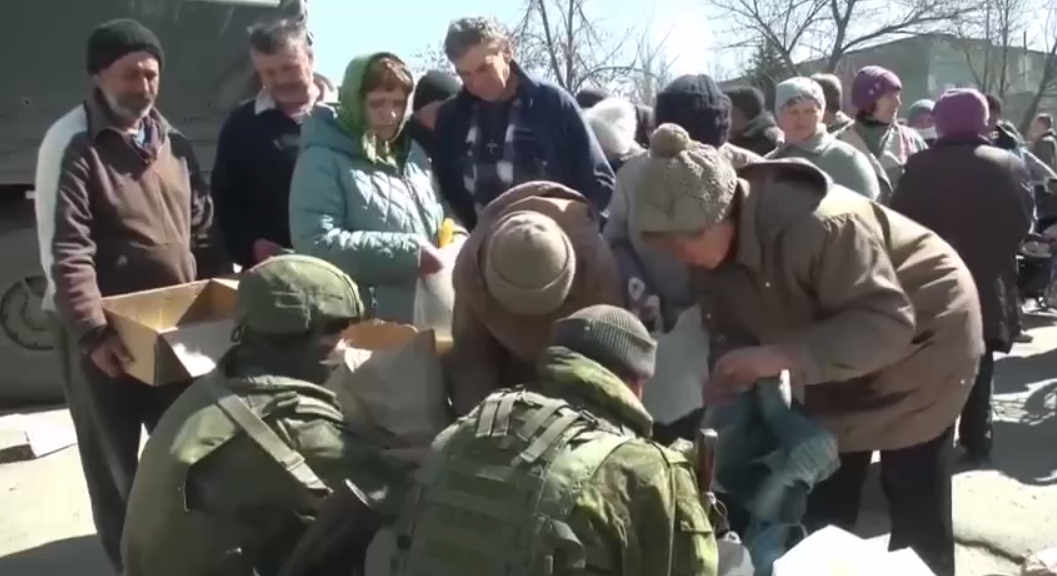 В Херсонскую область доставили гуманитарную помощь из России