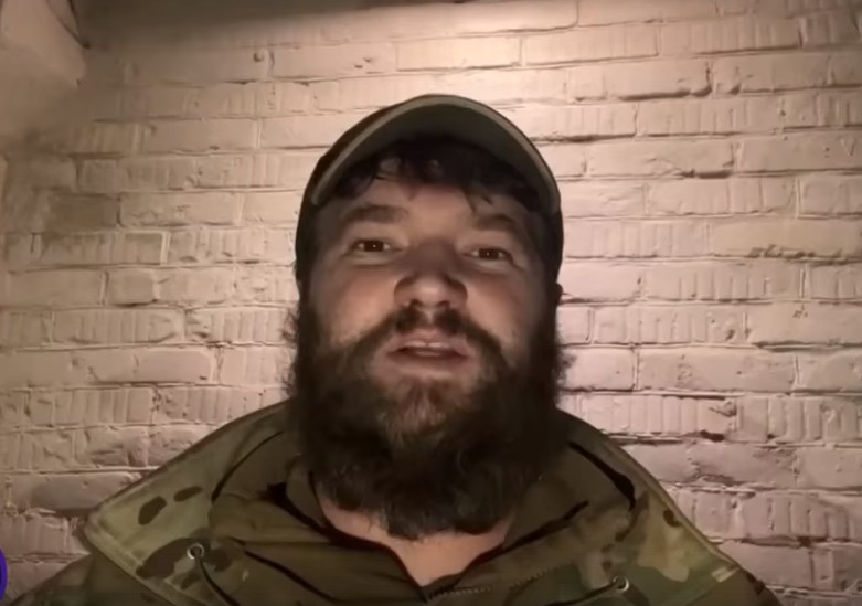 Замкомандира полка «Азов» Калина записал новое видеообращение из Мариуполя