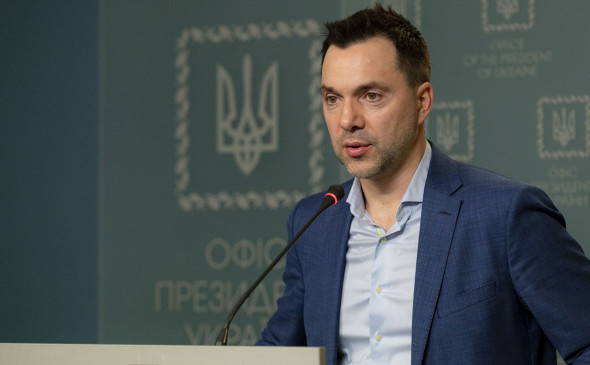 Генпрокуратура ДНР возбудила в отношении Алексея Арестовича уголовное дело по обвинению в призывах к экстремистской деятельности