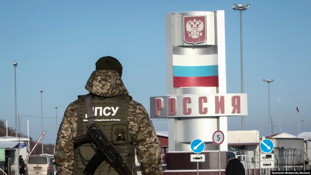 Волонтеры и военкоры массово жалуются на Ростовскую границу