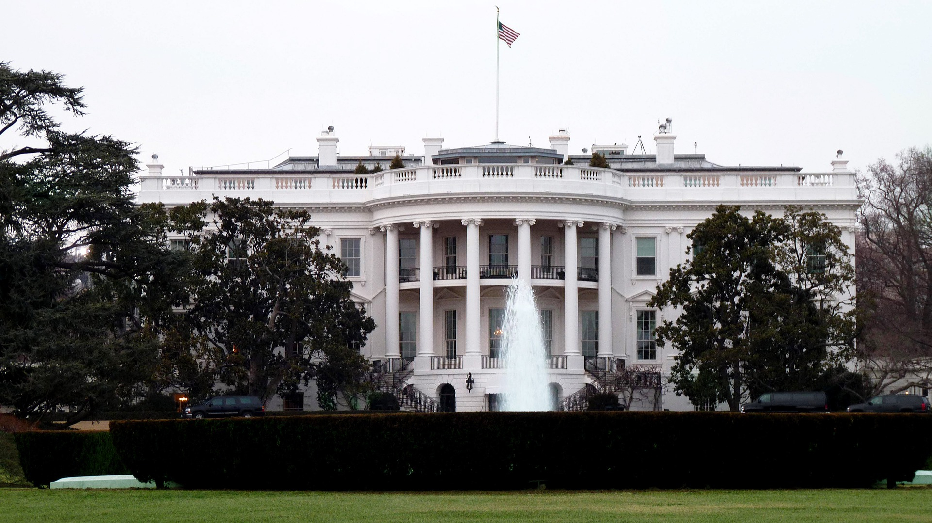 Пресс-секретарь Белого дома отметила, что США не против переговоров между РФ и Украиной